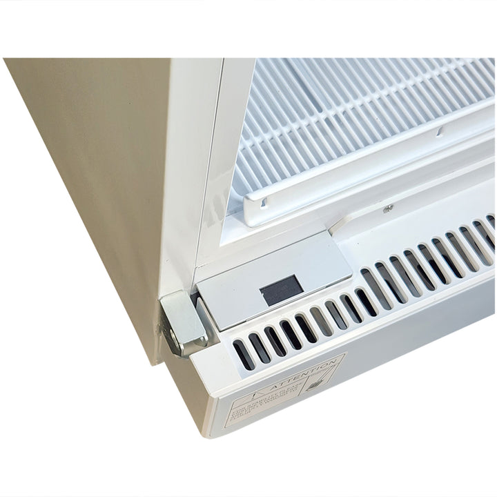 Door sensor to stop fan when door is open to save energy.