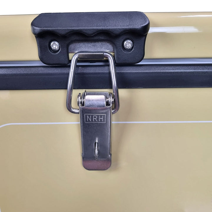 EXTRA STRONG LATCHES AND HANDLES